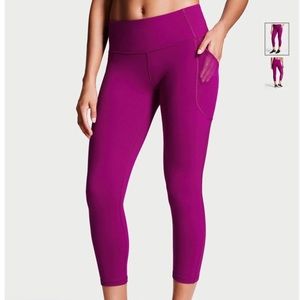 Victoria Secret Sport crop leggings with pockets